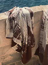 Indlæs billede til gallerivisning Beach Buddy Towel by Rudolph Care - Chestnut Brown