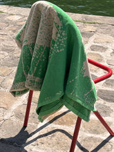 Indlæs billede til gallerivisning Beach Buddy Towel by Rudolph Care - Clover Green
